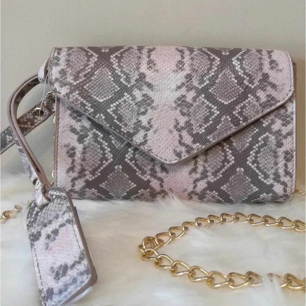 NWOT Sole Society Animal Print Clutch/Wristlet